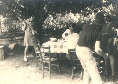 Pranzo nel giardino del "Centro di relazioni umane" di Cividale